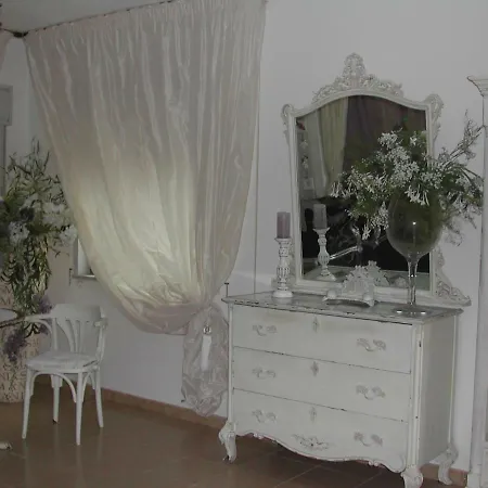 Donnannetta Πανσιόν Cefalù